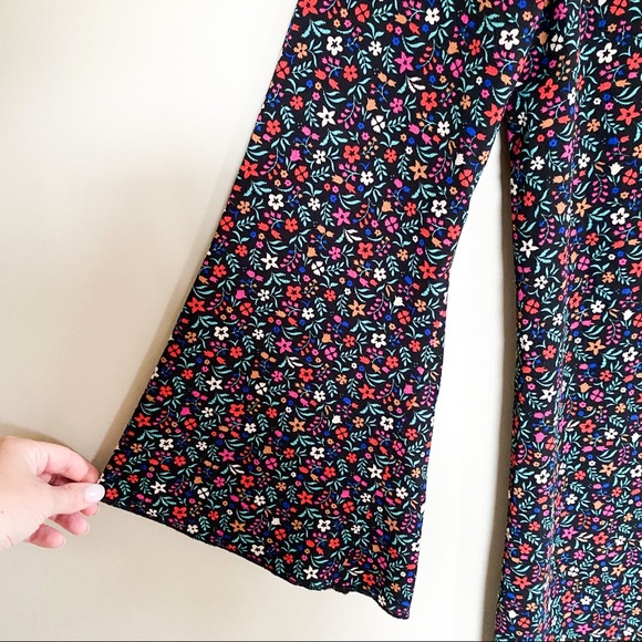 Molly Bracken Floral Long Sleeved Dress - Picture 2 of 5